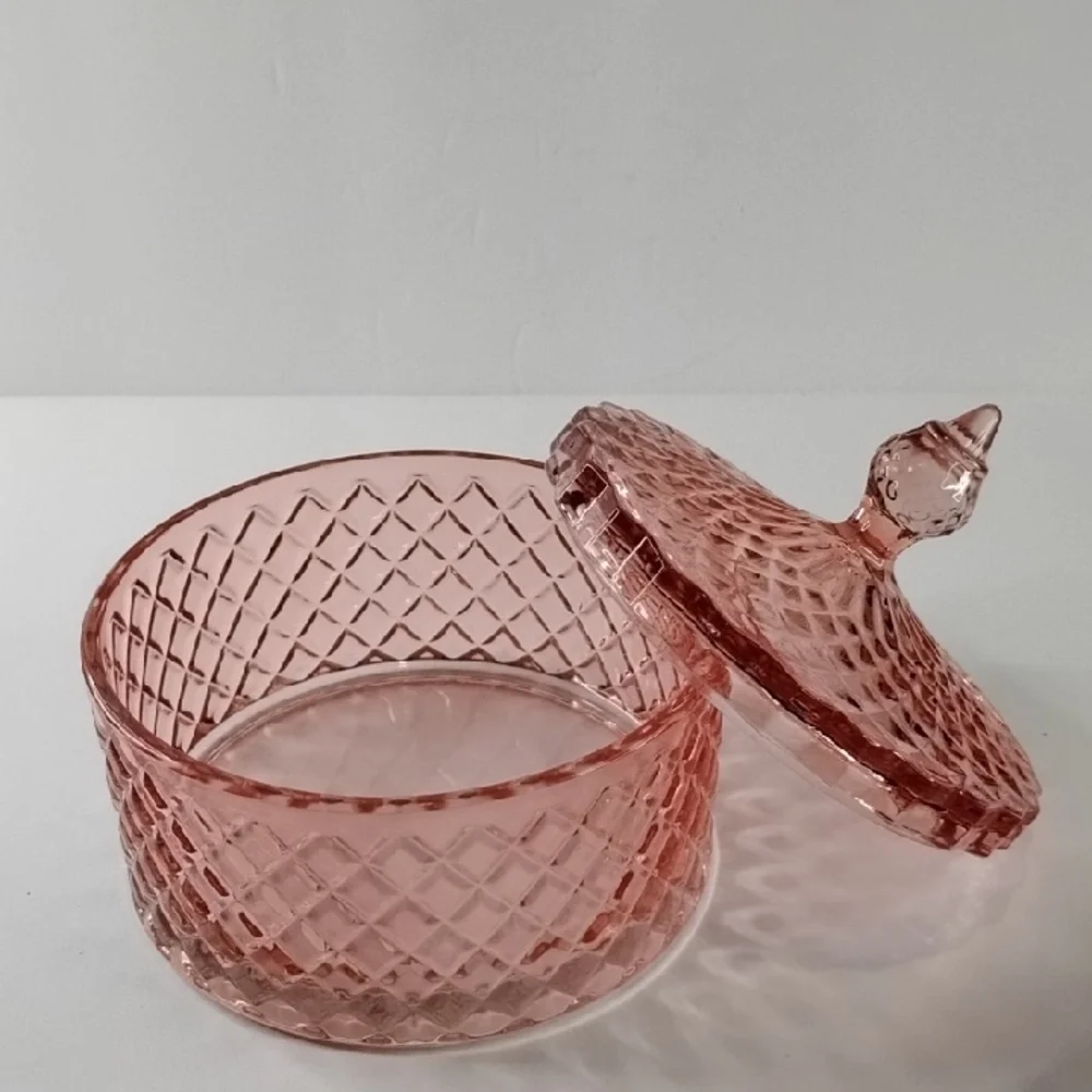 P-020 Blush Pink Pressed Diamond Pattern Glass Covered Dish